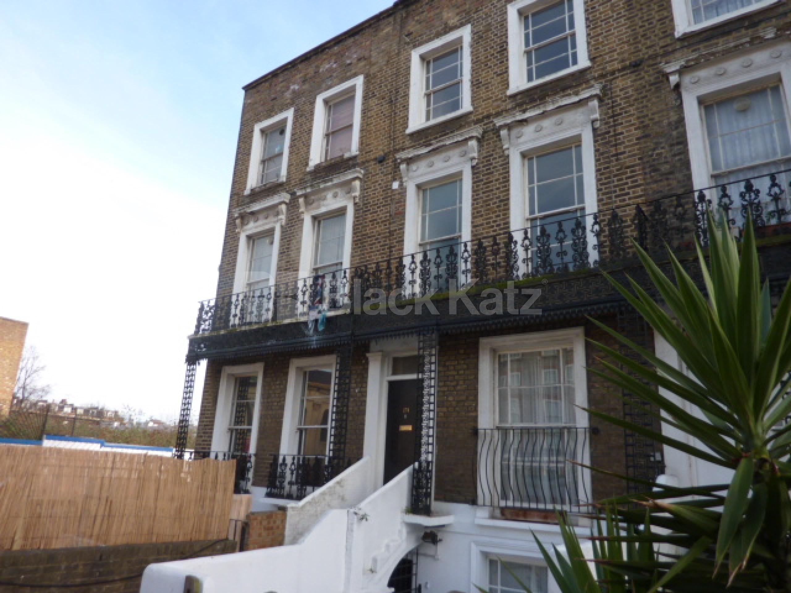 			MUST BE SEEN!!, 2 Bedroom, 1 bath, 1 reception Flat			 Prince of Wales Road, KENTISH TOWN / CHALK FARM NW1 NW1